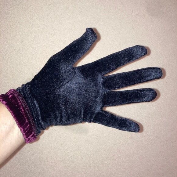 Vtg Ganteb's Silk Blend Scarf and Glove Set Made in France Burgundy Black Velvet - Picture 11 of 14